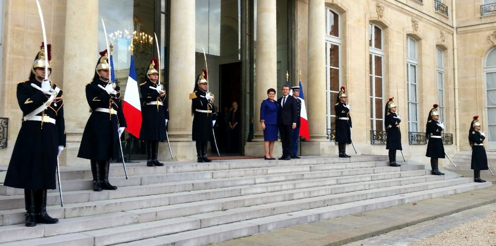 Premier Szydło rozmawiała z prezydentem Francji. Będzie kompromis w sprawie transportu?