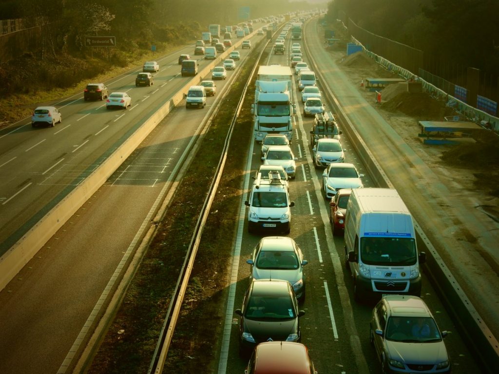 The British government sums up the effects of raising the speed limit for trucks. Surprising conclusions. 