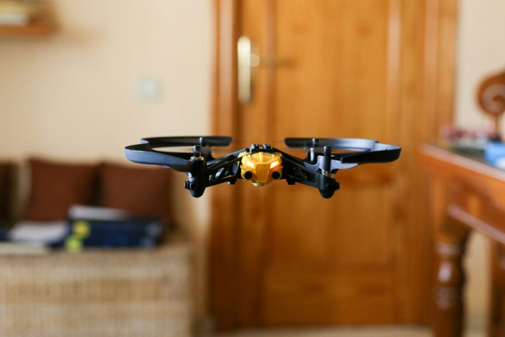 Residential drone delivery in the USA! E-commerce news by Nabil Malouli.