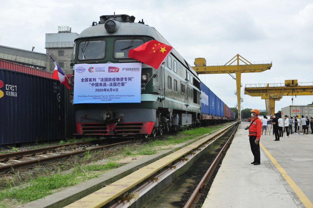 Китай, Россию и Европу объединило новое транспортное сообщение