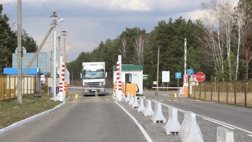 LTSA prašo grąžinti nepanaudotus krovinių vežimo leidimus. “Linava”: vežėjai negali vežti krovinių