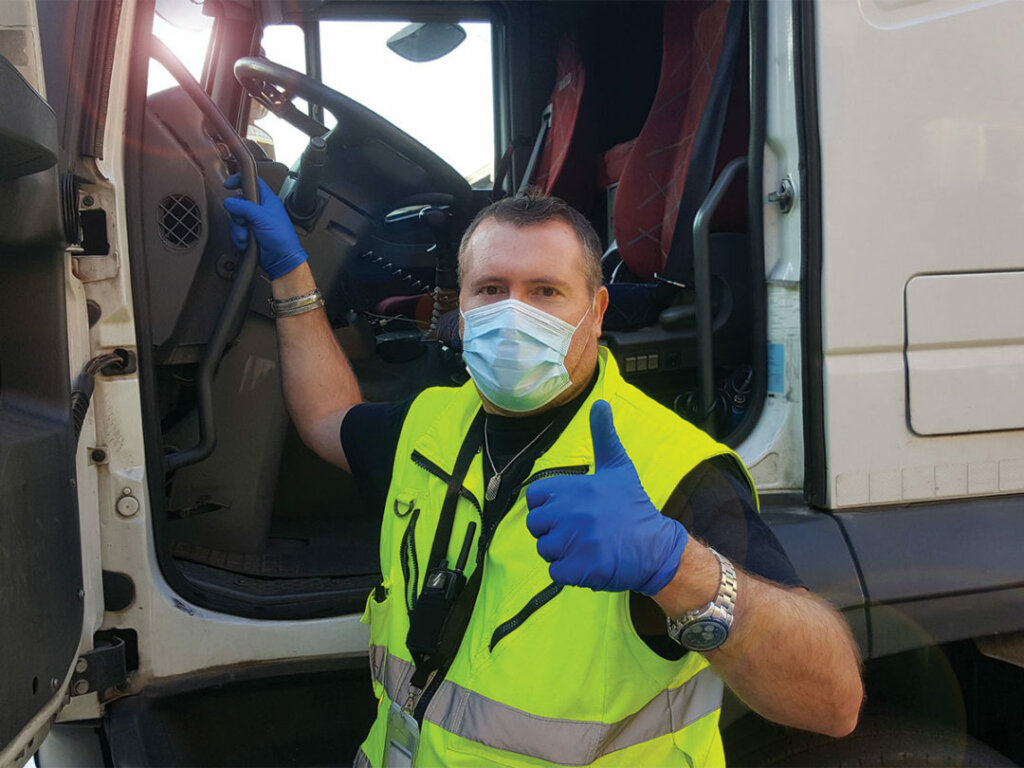 Șoferii de camion care intră în Țările de Jos din Marea Britanie trebuie să completeze o ”declarație de carantină”