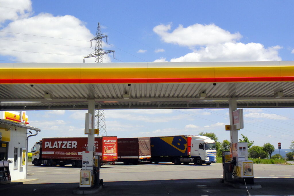 Dieselpreise vor dem Wendepunkt: Was das Ende des Tankrabatts für den Straßengüterverkehr bedeutet