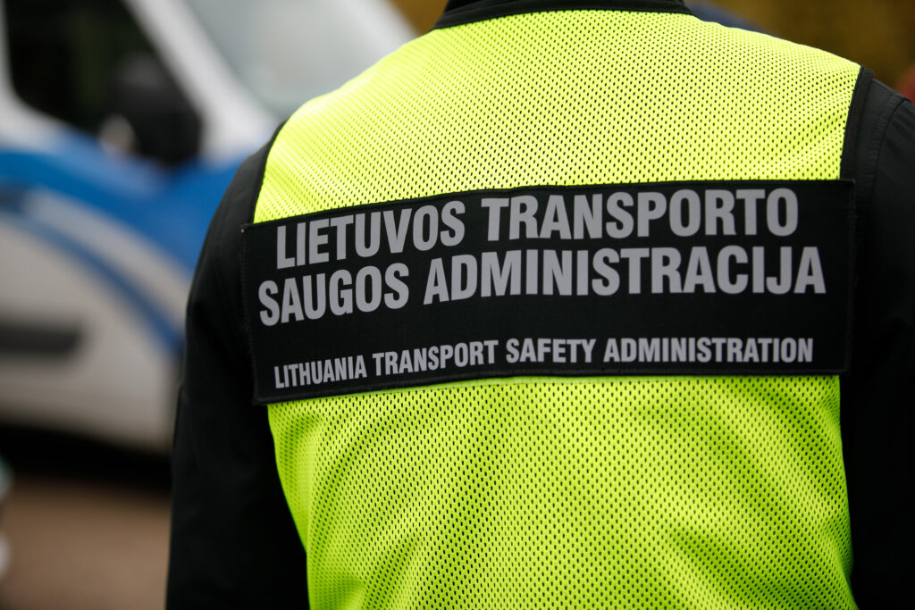 Transporto įmonių rizikos vertinimo kontrolė. Procedūros ir administracinė atsakomybė