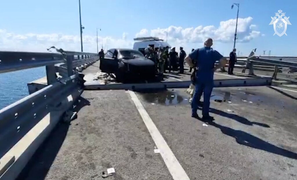 Взрывы на Крымском мосту привели к транспортному и логистическому коллапсу