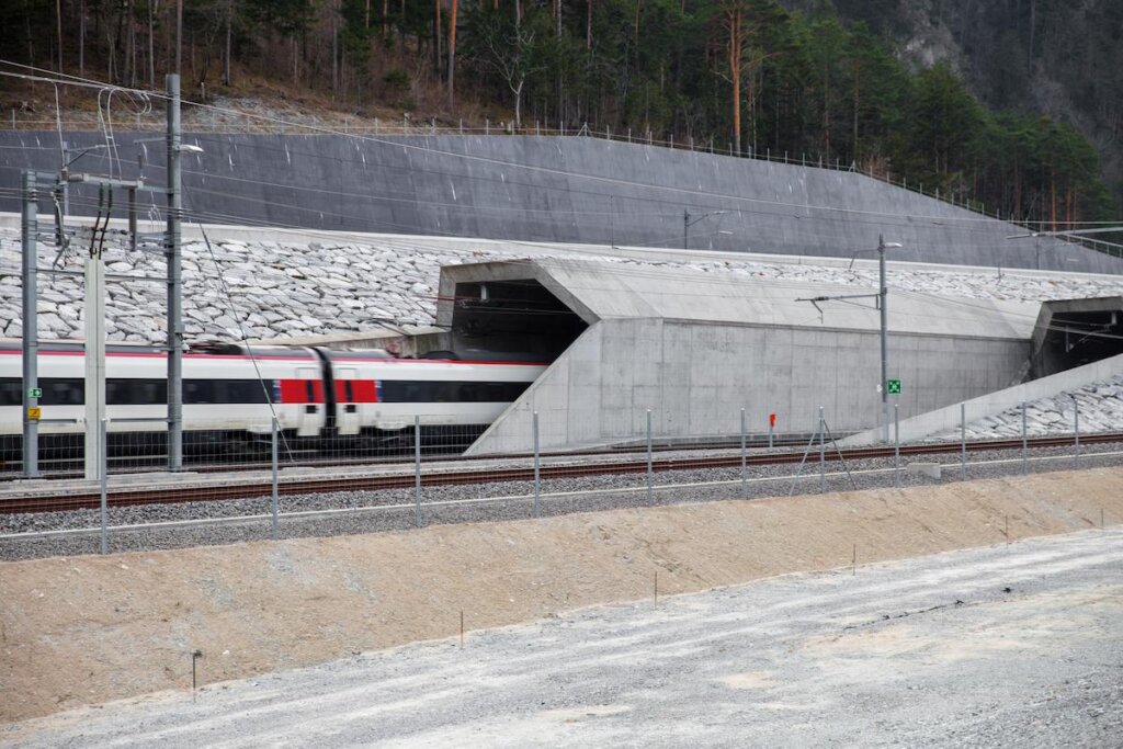 Wann wird der Gotthard-Basistunnel wieder uneingeschränkt nutzbar sein?