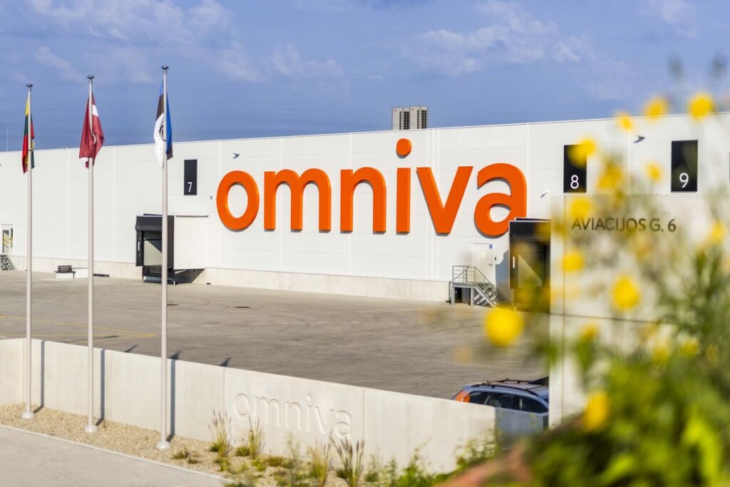 Atidarytas didžiausias Baltijos šalyse „Omniva“ logistikos centras