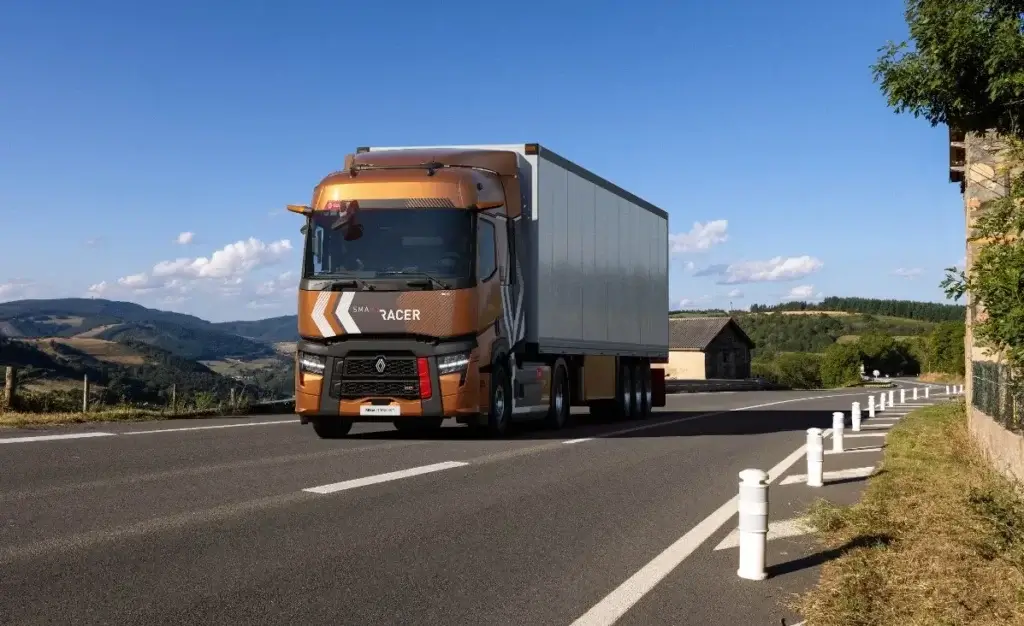 Renault Trucks wprowadza na rynek nową generację popularnych modeli