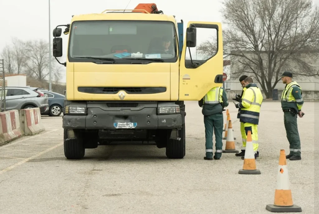 Változnak a közlekedési szabálysértésekért kiszabott bírságok Spanyolországban