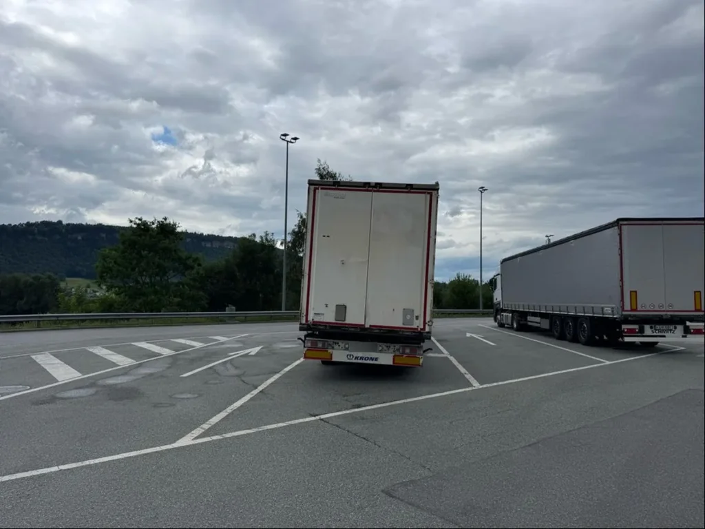 Vairuotojas pažeidė darbo ir poilsio laiką – dabar jam gresia vairavimo draudimas ir didelė bauda