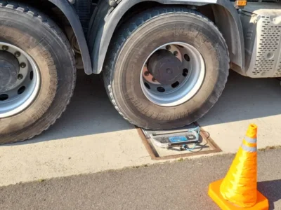 Nowa era kontroli ciężarówek na ważnej niemieckiej autostradzie. Do akcji wkracza nowa technologia