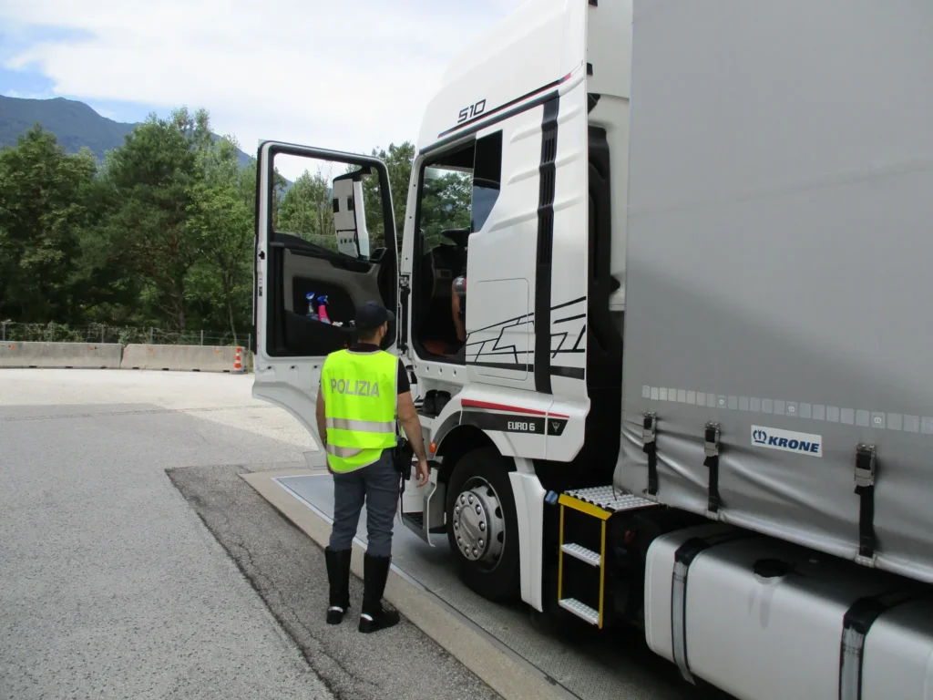 80 camion controllati in 20 minuti. Le autorità italiane testano una nuova tecnologia