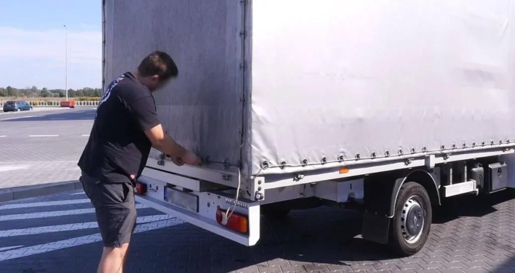 Deutschland will Fahrer aus Polen und Osteuropa gewinnen – Transportbranche schlägt Alarm