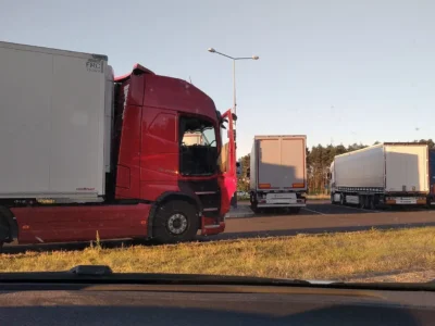 Crisi nell’offerta di trasporti: aumentano i carichi, ma calano i trasportatori