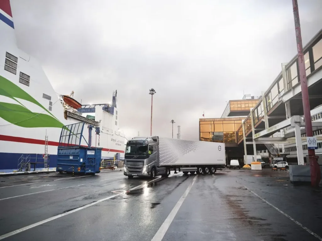 Volvo truck deliveries drop 10% despite EV gains