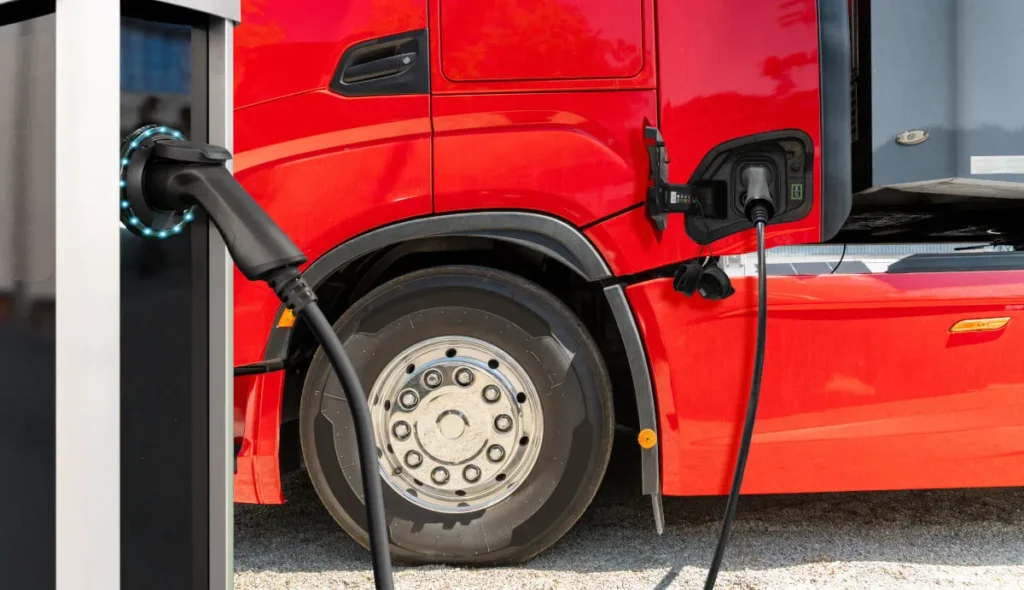 Alcuni anni senza pedaggio. La Commissione Europea vuole estendere l’esenzione per i camion elettrici