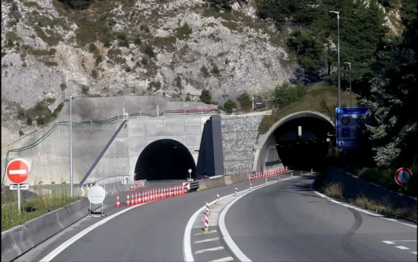 Fréjus Tunnel’s second bore to open as Mont Blanc closes