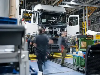 Daimler Truck likwiduje 5 tys. miejsc pracy – mimo wzrostu sprzedaży i rozwoju elektrycznych ciężaró