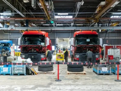 Zero-emission truck rollout at risk as EU stalls on key law, say ACEA and hauliers