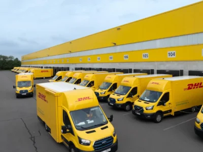 Więcej kilometrów, mniej przestojów. DHL i Ford optymalizują e-logistykę
