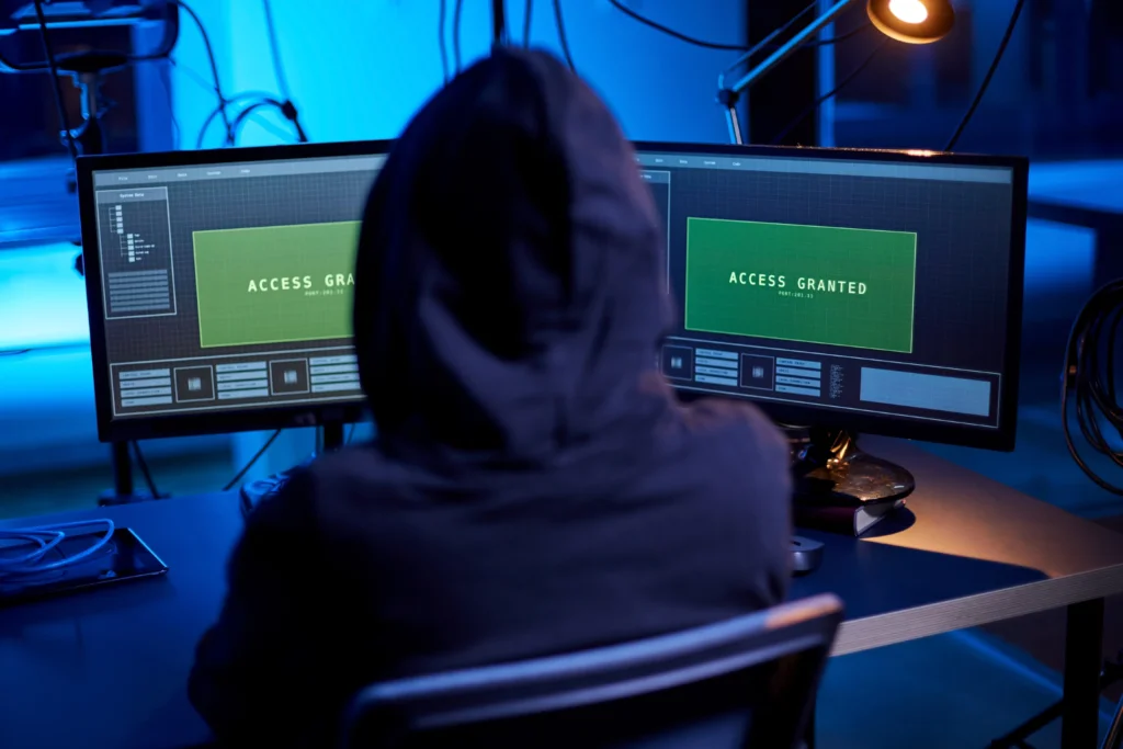 Jedno hasło, setki ofiar. Brytyjski przewoźnik z 158-letnią historią zniszczony przez cyberatak
