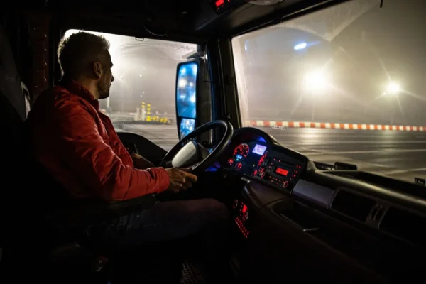 Allemagne : verbalisé pour s’être arrêté sur la bande d’arrêt d’urgence faute de place
