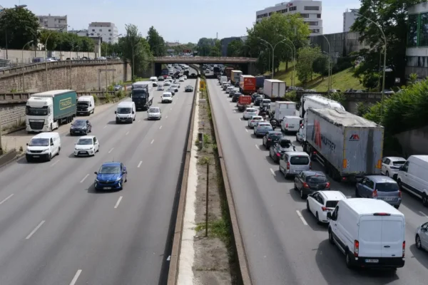 Francia mantiene las ZFE tras el fallo del Consejo Constitucional