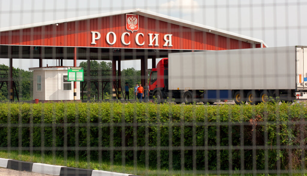 Rusija uždraudė krovinių vežimą Estijoje registruotais sunkvežimiais