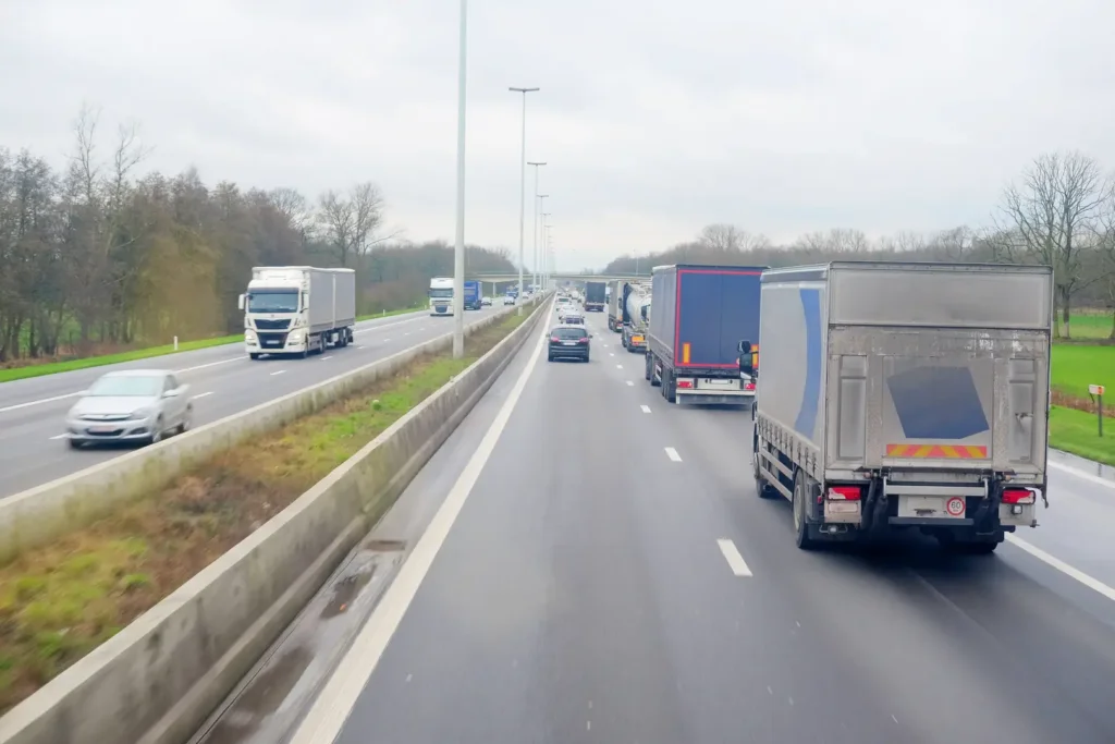 Öt napig terelések az E17-esen Antwerpen előtt: jön az új aszfalt