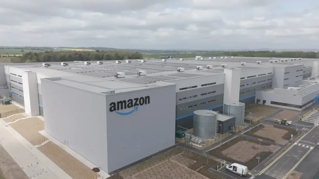 Amazon va ouvrir un méga hub de cross-docking au Royaume-Uni : vingt millions d’articles par semaine