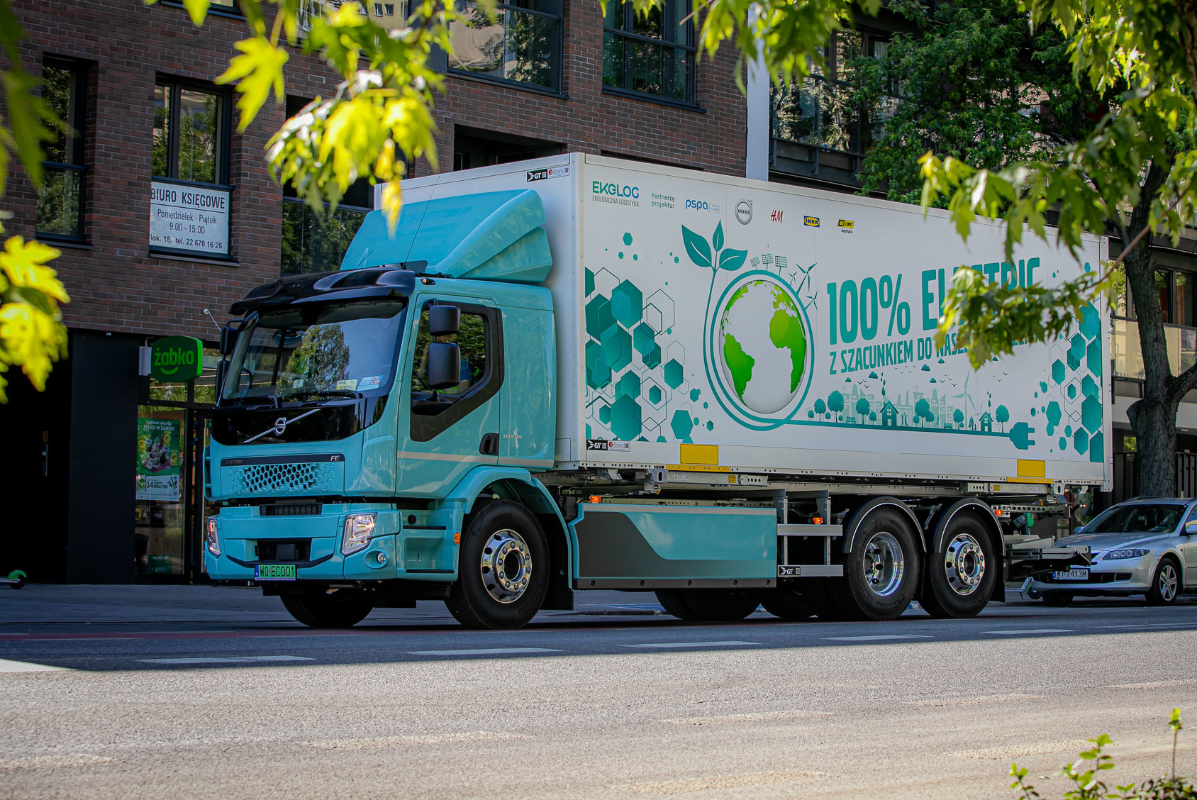 Real-world Volvo FE Electric trial: up to 52% lower energy costs in city deliveries