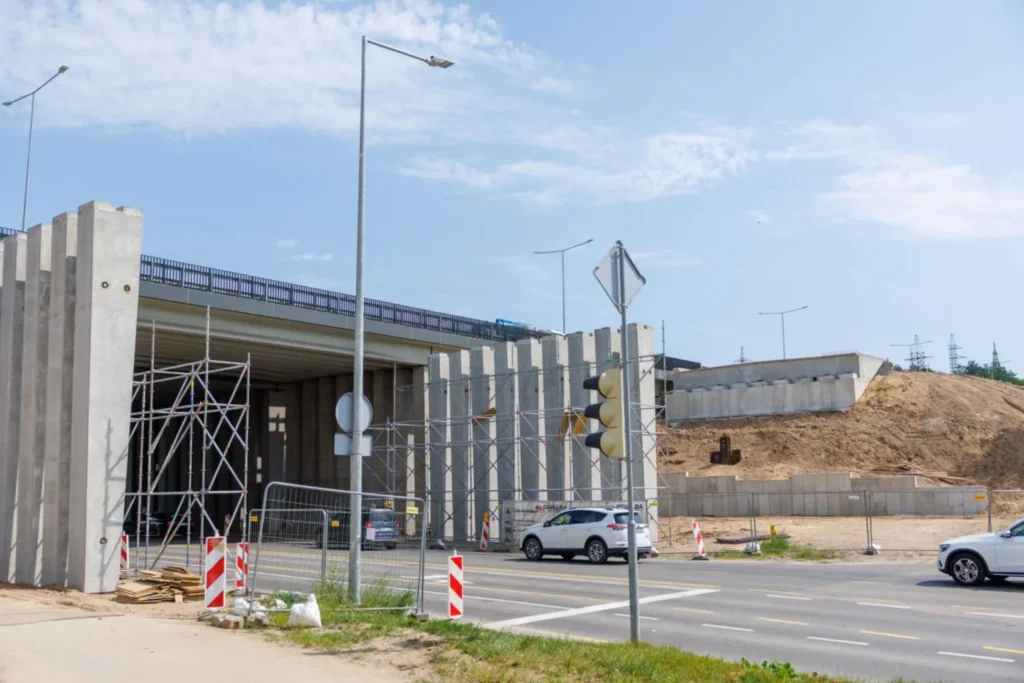 A1 magistralėje ties Gėluva – laikini eismo ribojimai