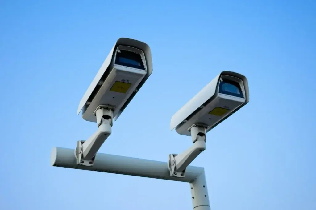 £160 fines as London borough sends CCTV cars after HGVs