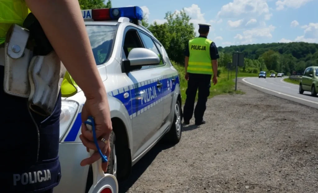 Nowe obowiązkowe wyposażenie samochodów od 2027 r. Nie obejmie jednak wszystkich aut